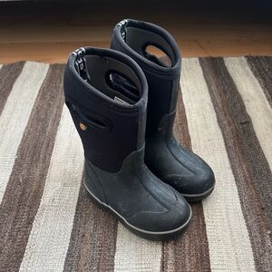 Kids Black Bogs Classic II Solid Size 11